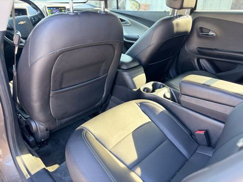 Used 2015 Chevrolet Volt Premium w/ Premium Trim Package image 18