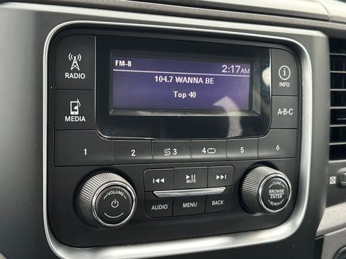 Used 2019 RAM 1500 Tradesman w/ Chrome Appearance Group image 17