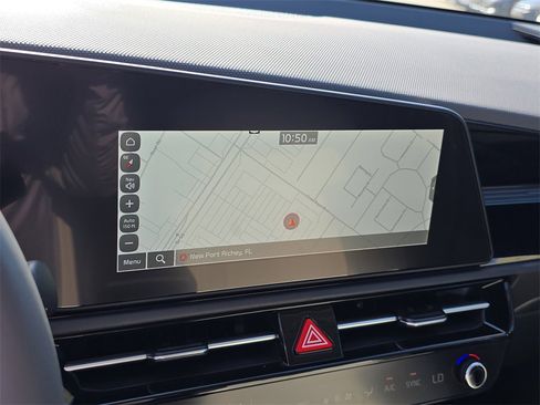 New 2026 Kia Niro EX image 24