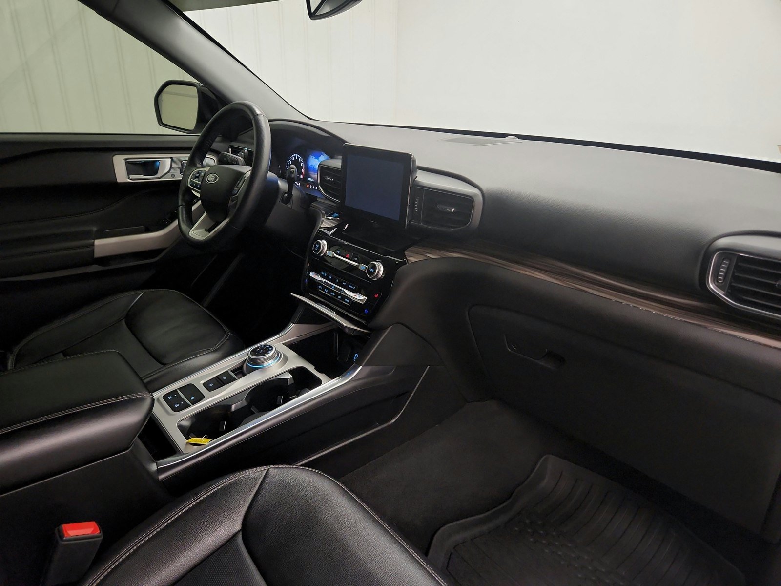 Used 2023 Ford Explorer Limited RWD image 25
