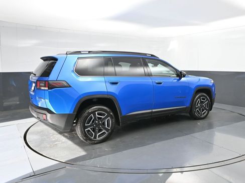 New 2026 Jeep Cherokee Laredo AWD/4WD image 15