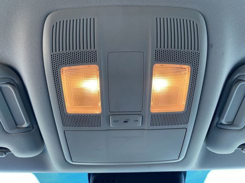 Used 2022 MAZDA CX-9 Sport image 22