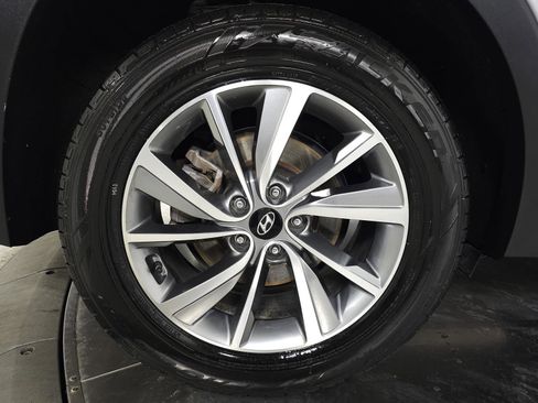 Used 2020 Hyundai Santa Fe Limited w/ Cargo Package image 12