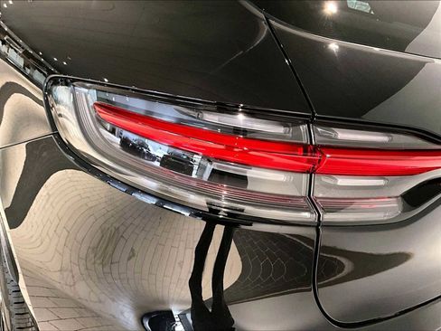 New 2026 Porsche Macan S image 31