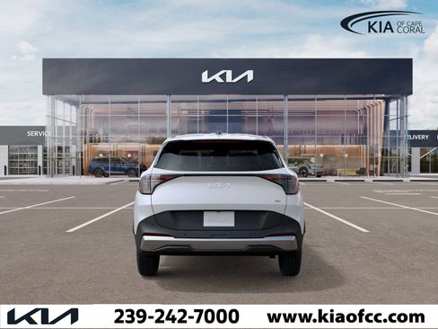 New 2026 Kia Sportage LX image 5