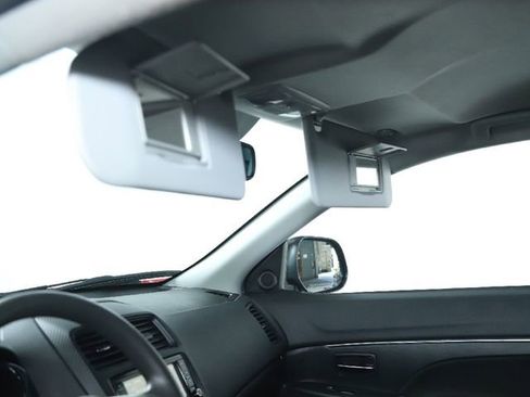 Used 2024 Mitsubishi Outlander Sport LE image 25