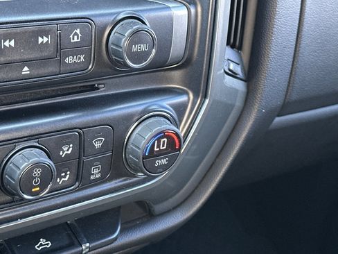 Used 2018 Chevrolet Silverado 1500 LT w/ LT Eassist Package image 29