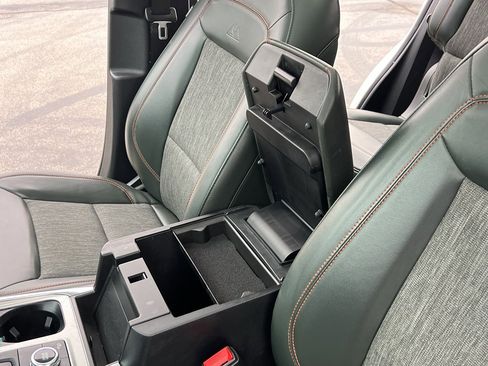 Used 2022 Ford Explorer Timberline image 18