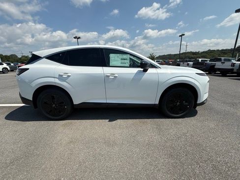 New 2025 Nissan Murano SV image 4