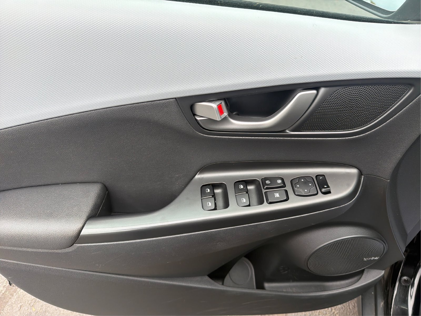 Used 2019 Hyundai Kona Ultimate AWD/4WD image 21