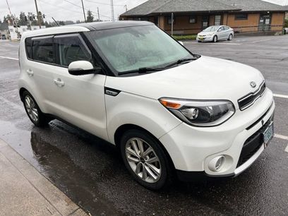 Used 2017 Kia Soul + w/ Primo Package