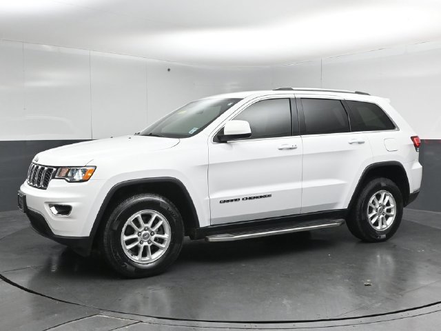 Used 2020 Jeep Grand Cherokee Laredo w/ Security & Convenience Group AWD/4WD image 4