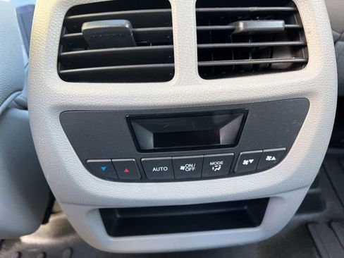 Used 2017 Honda Pilot EX-L image 34