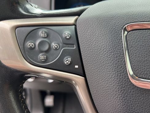 Used 2022 GMC Canyon Denali AWD/4WD image 13