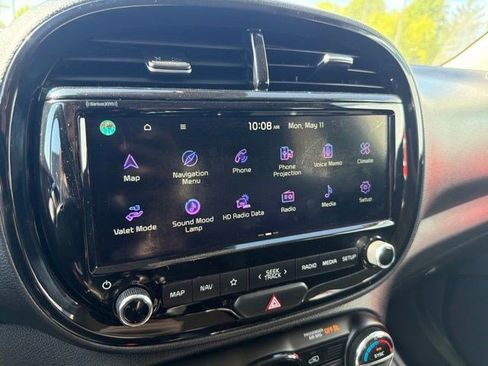 Used 2021 Kia Soul Turbo FWD image 30
