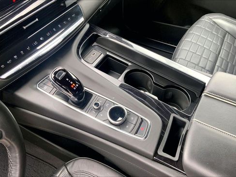 Used 2023 Cadillac Escalade V AWD/4WD image 18