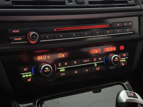 Used 2015 BMW 528i xDrive Sedan image 34