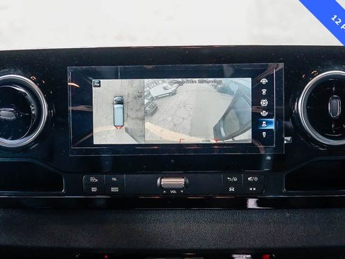 Used 2024 Mercedes-Benz Sprinter 2500 image 7