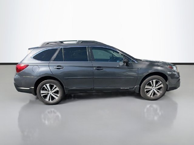 Used 2019 Subaru Outback 3.6R Limited AWD/4WD image 6