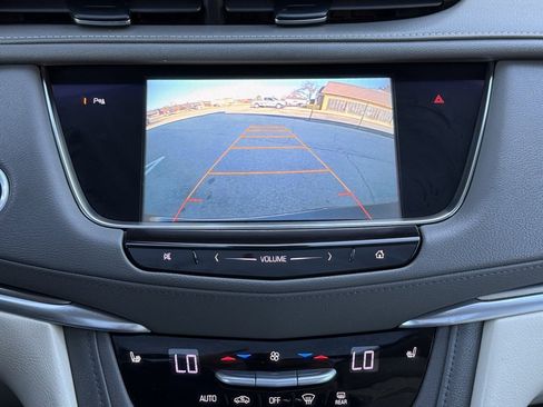 Used 2017 Cadillac XT5 Luxury w/ Driver Awareness Package image 42