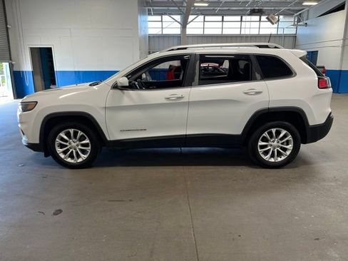 Used 2019 Jeep Cherokee Latitude w/ Popular Appearance Group FWD image 6