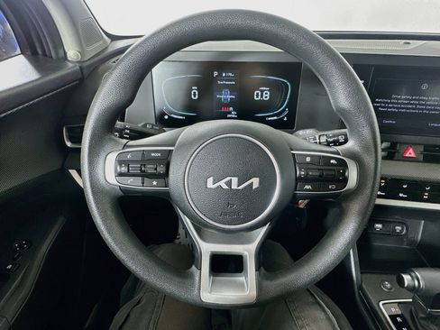 Used 2024 Kia Sportage LX FWD image 11