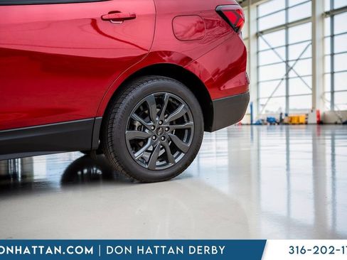 Used 2023 Chevrolet Equinox RS w/ RS Leather Package image 38