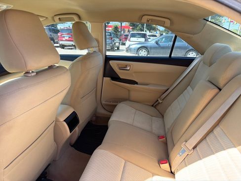 Used 2016 Toyota Camry LE FWD image 18