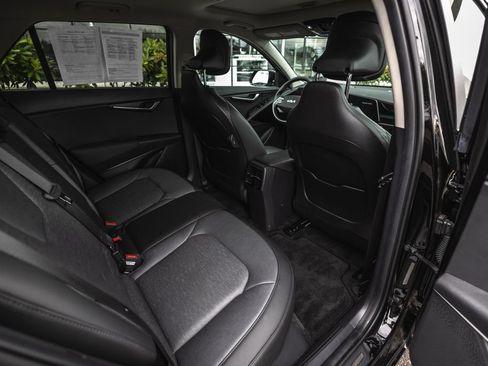 Used 2023 Kia Niro Wave w/ Wave Preserve Package FWD image 28