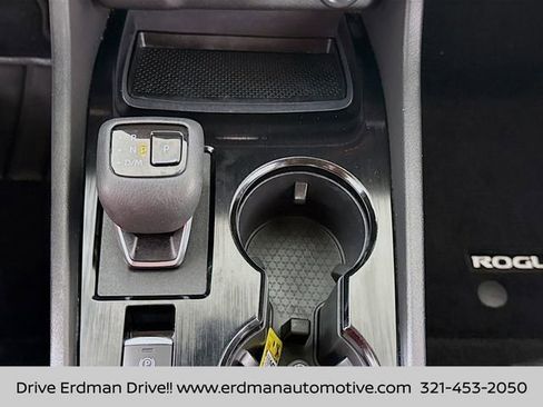 Certified 2021 Nissan Rogue SV w/ Premium Package image 19