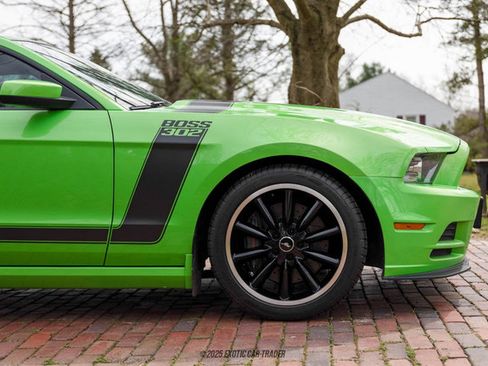 Used 2013 Ford Mustang Boss 302 w/ Boss 302 Accessory Pkg image 11