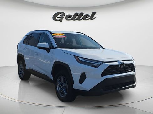 Used 2024 Toyota RAV4 XLE FWD image 3
