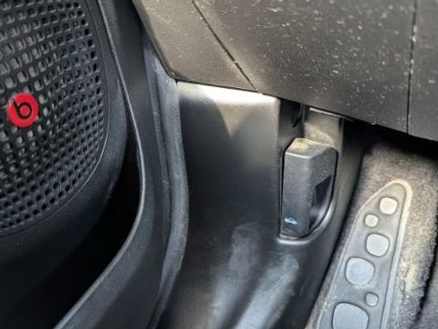 Used 2014 FIAT 500L Trekking w/ Popular Equipment Group image 30