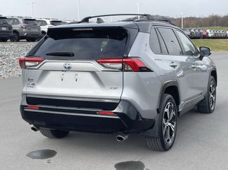 Used 2022 Toyota RAV4 XSE video 3