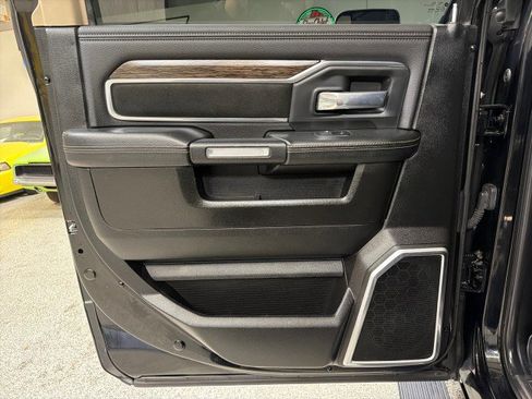 Used 2019 RAM 2500 Laramie image 26