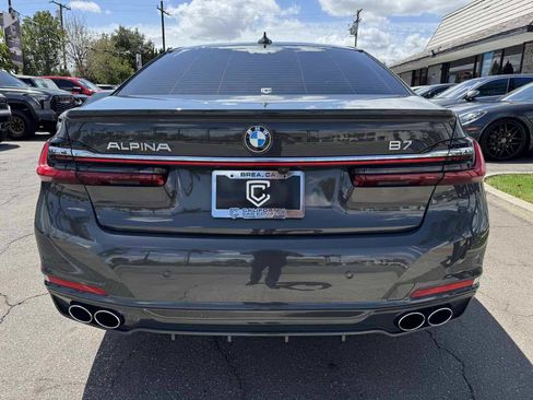 Used 2022 BMW ALPINA B7 xDrive w/ Luxury Rear Seating Package AWD/4WD image 6