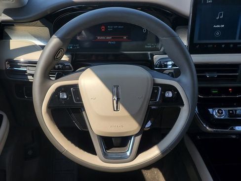 Used 2023 Lincoln Corsair FWD w/ Equipment Group 101A image 24