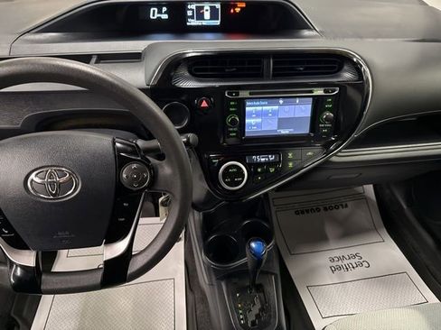 Used 2018 Toyota Prius C One image 19
