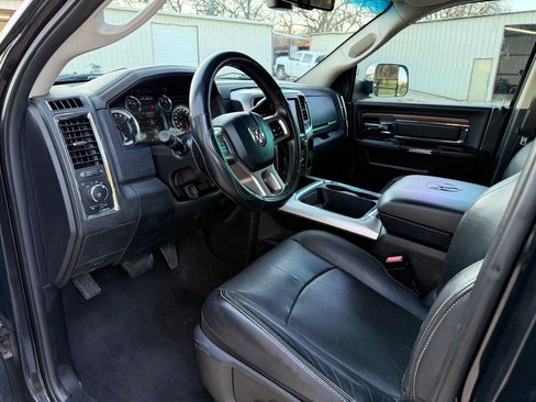 Used 2017 RAM 2500 Laramie AWD/4WD image 9