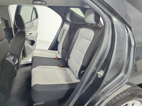 Used 2019 Chevrolet Equinox LS w/ LS Convenience Package image 32