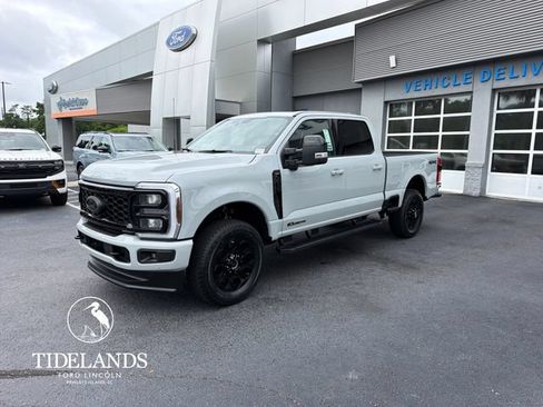 New 2026 Ford F250 Lariat w/ Black Appearance Package AWD/4WD image 4