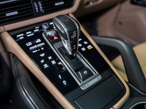 Used 2022 Porsche Cayenne GTS image 55