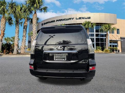 Certified 2023 Lexus GX 460 Premium w/ Premium Plus Package image 5