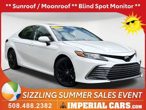Used 2024 Toyota Camry LE w/ Convenience Package FWD image 1