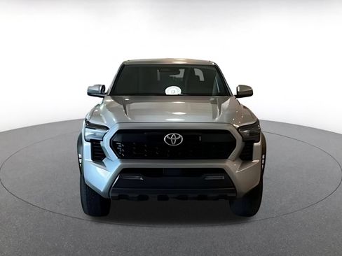 Used 2025 Toyota Tacoma TRD Off-Road AWD/4WD image 16