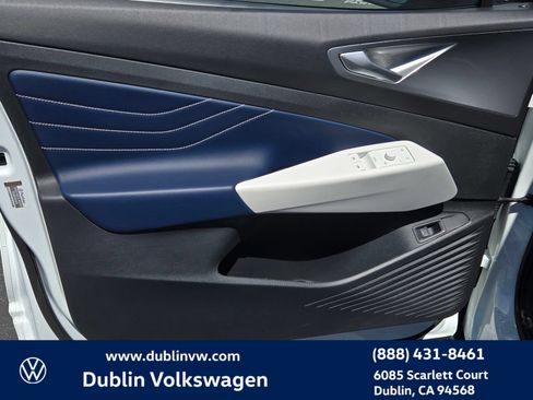 Used 2023 Volkswagen ID.4 Pro S RWD image 10