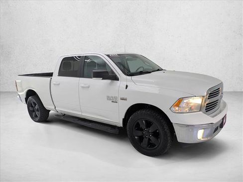 Used 2019 RAM 1500 Big Horn AWD/4WD image 3
