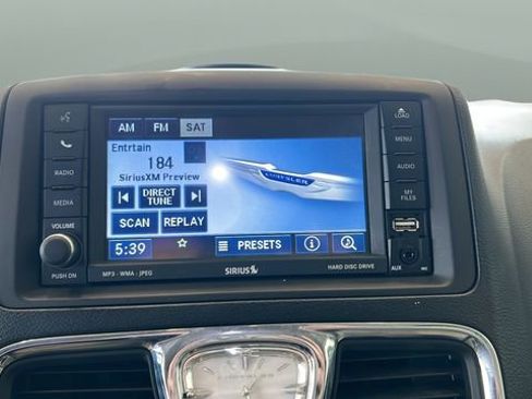 Used 2011 Chrysler Town & Country Touring-L w/ Entertainment Group #2 FWD image 14