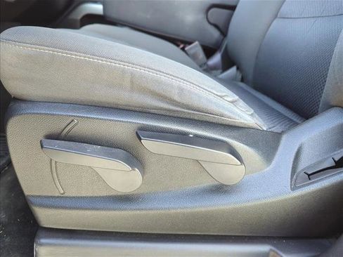 Used 2018 Chevrolet Silverado 1500 LT image 10