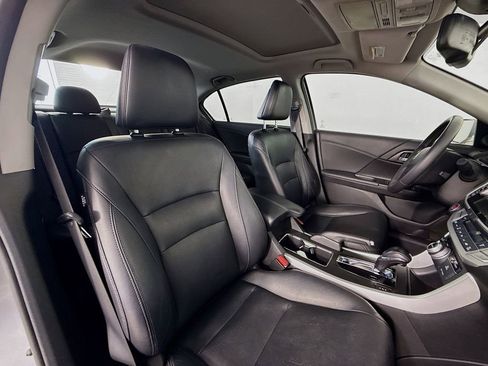 Used 2015 Honda Accord Touring image 28
